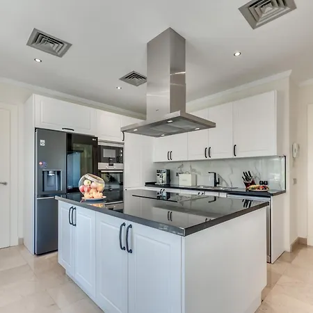 Spacious 5 Bdrm Golfer's With Gym And Sauna *